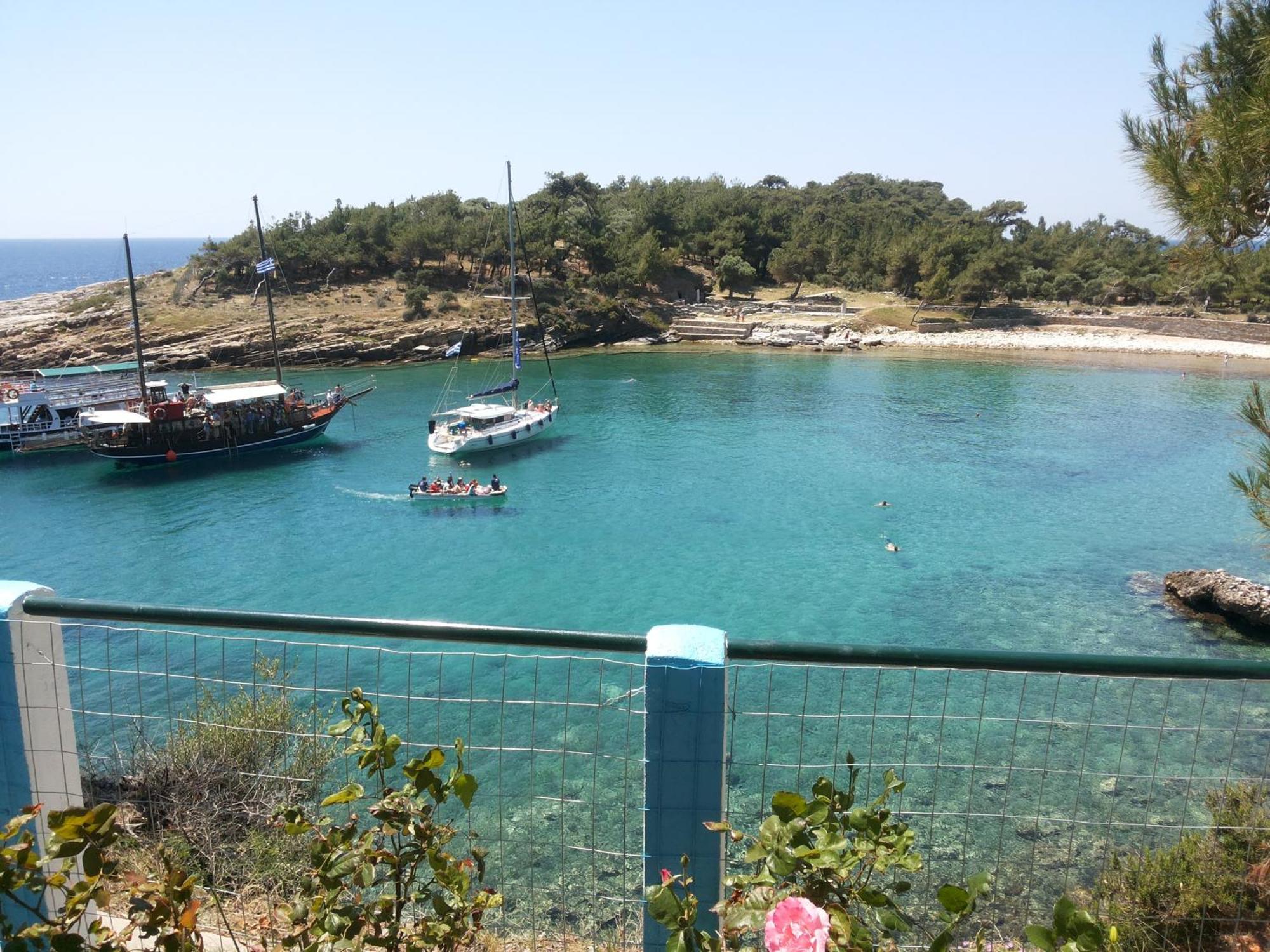 Gorgona Rooms Aliki  Exterior photo