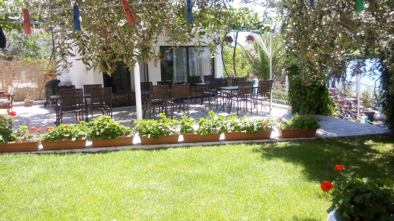 Gorgona Rooms Aliki  Exterior photo