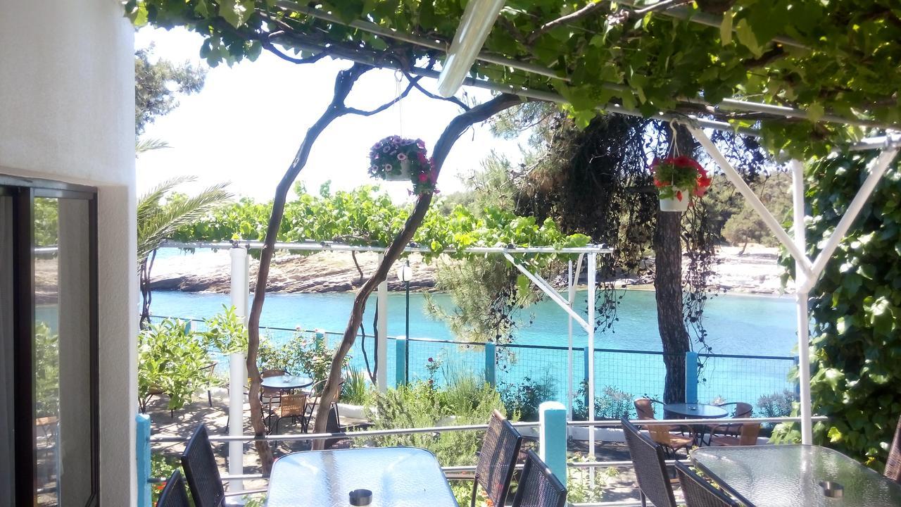 Gorgona Rooms Aliki  Exterior photo
