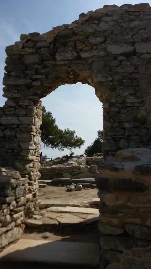 Gorgona Rooms Aliki  Exterior photo