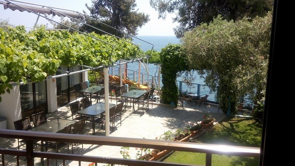 Gorgona Rooms Aliki  Exterior photo